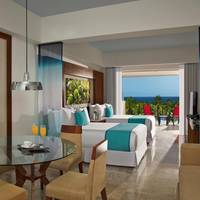 Junior Suite Ocean View 2-double beds