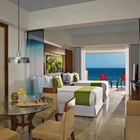 Altitude Club Junior Suite Ocean View Double