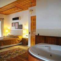 Studio with Spa Bath