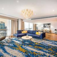 Grand Suite Waterfront, with Hermes Amenities & Jacuzzi