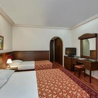 Family Room (4 Adults)