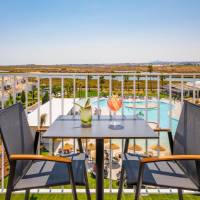 Classic Double Room with Pool View 