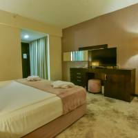 Deluxe Double or Twin Room with Mountain View