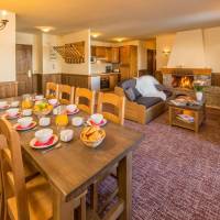 Apartment (8-10 Adults)