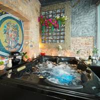 King Room with Spa Bath