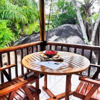 Bungalow with Patio