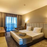 Double or Twin Room with Extra Bed (2 Adults + 1 Child up to 11,99 years old)