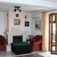 Deluxe One-Bedroom Apartment with Terrace