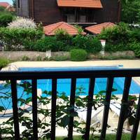 Three-Bedroom Villa with Balcony 