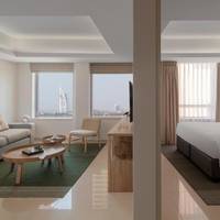 One-Bedroom Business Suite