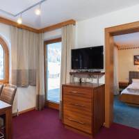 Apartment (2-4 Adults)
