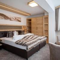 Deluxe Double Room with Bath