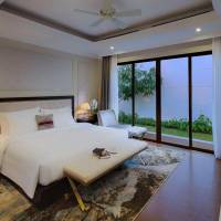Three-Bedroom Villa Pool View with VinWonders