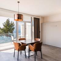 King Deluxe One-Bedroom Villa Suite Sea View
