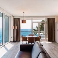 King Two-Bedroom Deluxe Villa Suite with Sea View