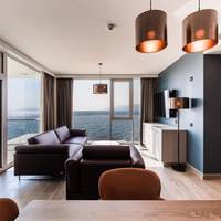 King Beach Front One-Bedroom Villa Apartment