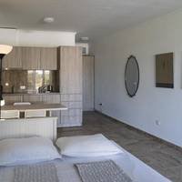 Studio Apartment with Patio and Sea View