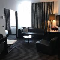 Room #2120626