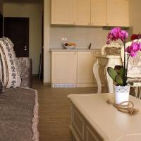 One-Bedroom Apartment with Sea View