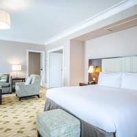 Presidential Suite, Club lounge access, Larger Suite