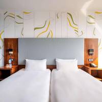 Standard Twin Room - City Side