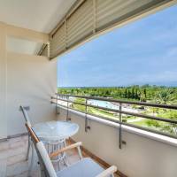 Deluxe Partial Sea View & Pool View