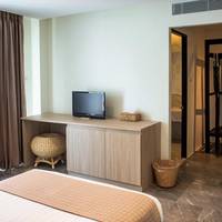 Simple Thai Twin Room with Balcony