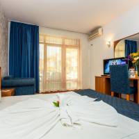 Triple Room with Pool View