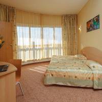 Room #2943711