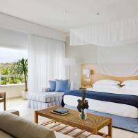 Luxury King Suite with Balcony and Sea View