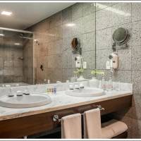 King Suite with Spa Bath