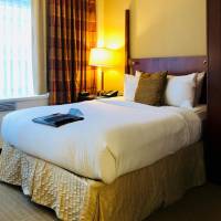 Queen Room - Disability Access/City View