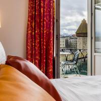 Double room facing the Chapel Bridge and balcony 12m2