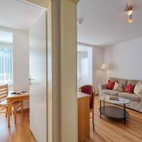 Family Room (2 Adults + 2 Children)