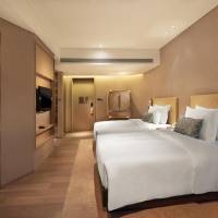 Standard Twin Room with Mountain View