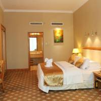 Superior Queen Room with Mountain View
