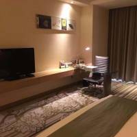 King Room with River View - Non-Smoking