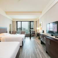 Deluxe Twin room, Guest room, 2 Double, City view