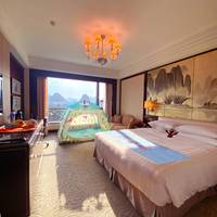 Summer Camp -Deluxe Room King(Need to make appointment 1 day in advance: One time buffet lunch + kids activities + One time meditation class during weekend +one tent  )