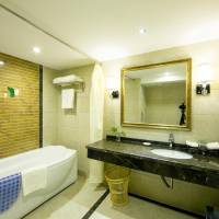 Deluxe Twin Room with View