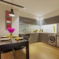 Deluxe Two-Bedroom Apartment