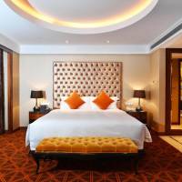 Deluxe King Suite