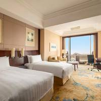Horizon Deluxe Twin Room（Enjoy minibar for free until Dec 31st of 2021）