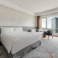 Classic King Room with City View