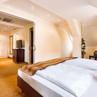 Junior Suite with Garden View