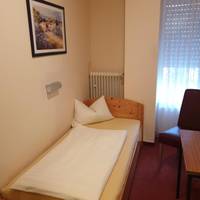 Single Room with Shared Toilet