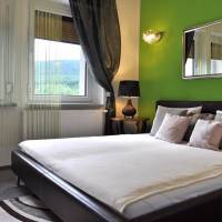 Suite with Mountain View