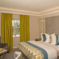 Room #4025618
