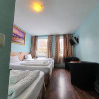 Triple Room with Private Bathroom