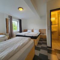 Quadruple Room with Private Bathroom